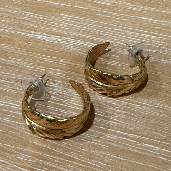 Jennifer Behr Laurel Hoop Earrings - Picture 1 of 3